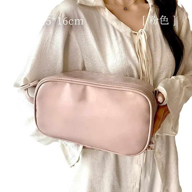 White Makeup Brush & Storage Bag for Women - Image 7