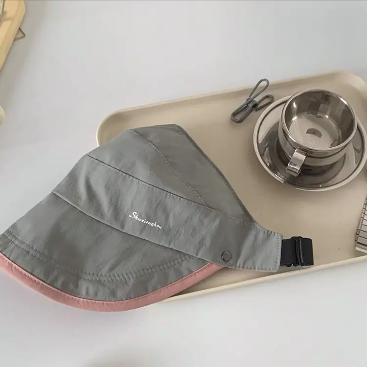 Double-sided Waterproof Open Top Cap with Horse Tail Mask — feature 15