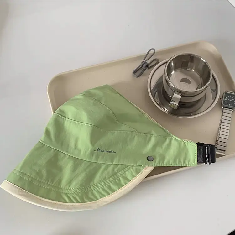 Double-sided Waterproof Open Top Cap with Horse Tail Mask — feature 18