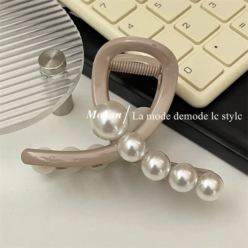 Women's Pearl Hairpin with Medium Clip & New Shark Clip — feature 4