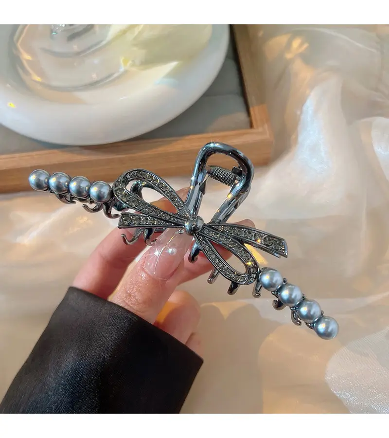 2023 New Style Hairpin with Sparkle Bow Design — feature 4