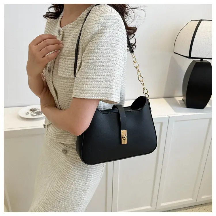 Women's Niche Design Crossbody Bag Solid Beige 2023 — feature 12