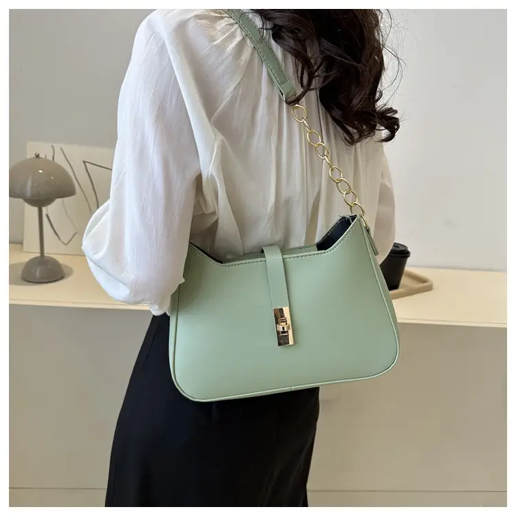 Women's Niche Design Crossbody Bag Solid Beige 2023 — feature 9