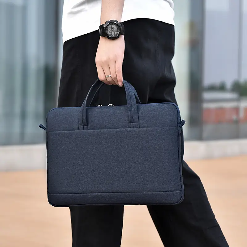 Black Lightweight Business Laptop Shoulder Bag - Image 17