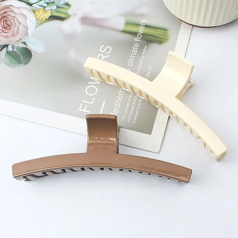 Star-shaped Jelly Shark Clip for All-Matching Items