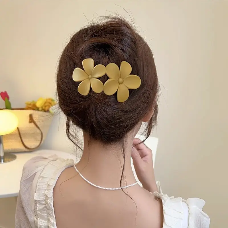 Frosted Flower Clip for Girls Hairpin — feature 2