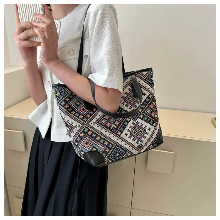Ethnic Patterned Underarm Tote Bag Women 2025 — feature 10