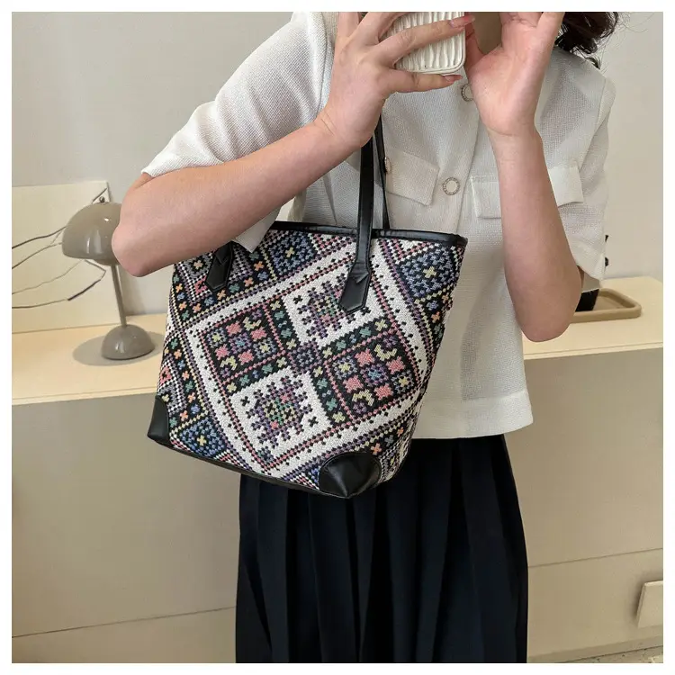Ethnic Patterned Underarm Tote Bag Women 2025 — feature 11