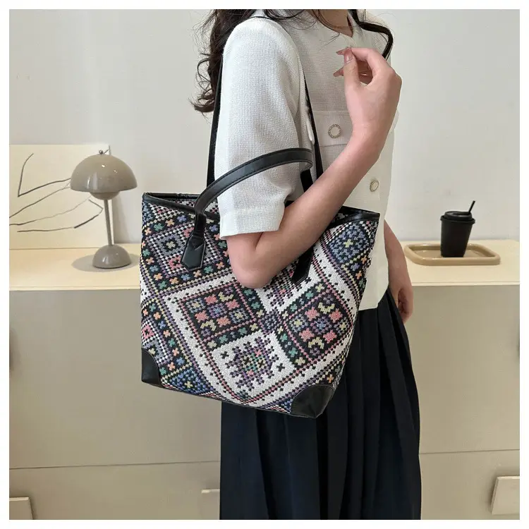 Ethnic Patterned Underarm Tote Bag Women 2025 — feature 12