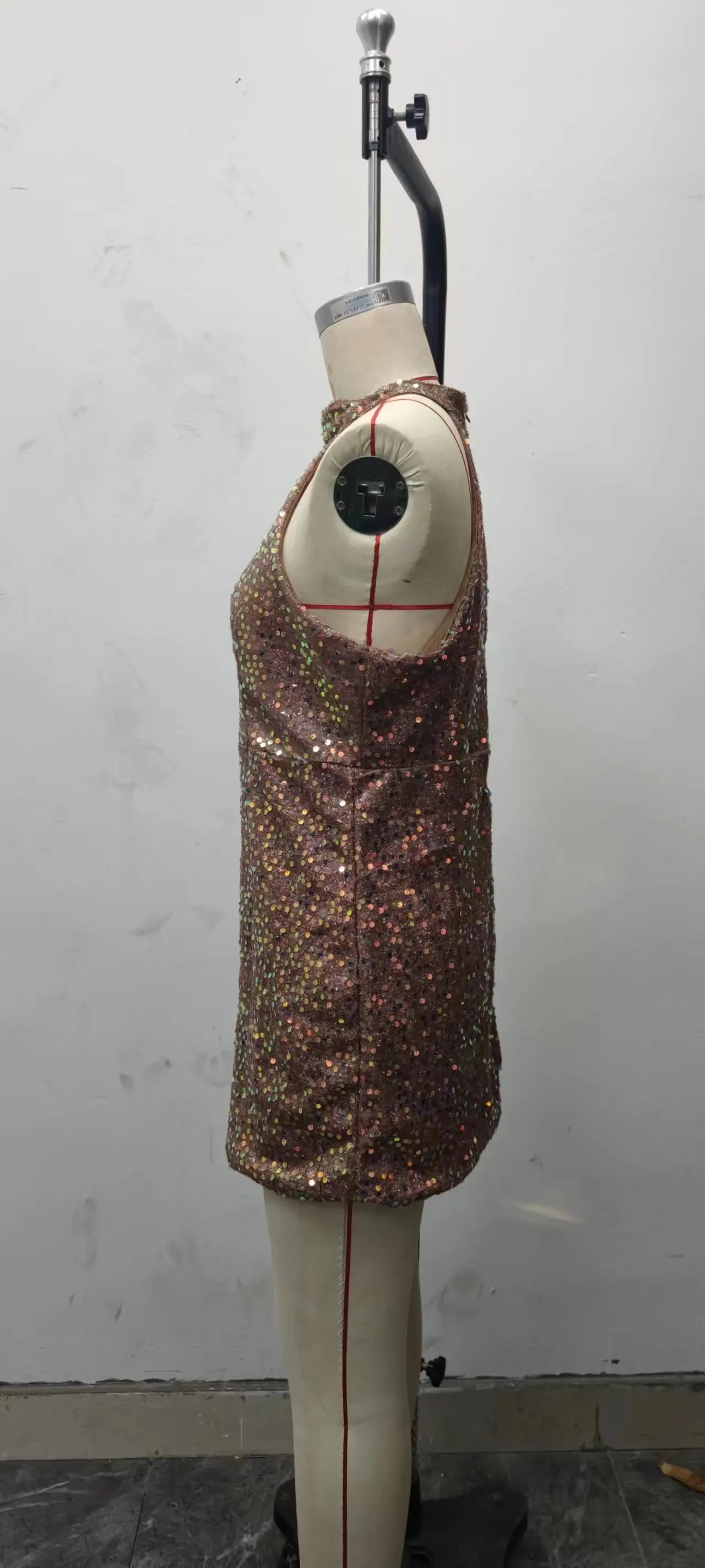 2025 Sequin Halterneck Dress Mid Waist Evening Wear — feature 13