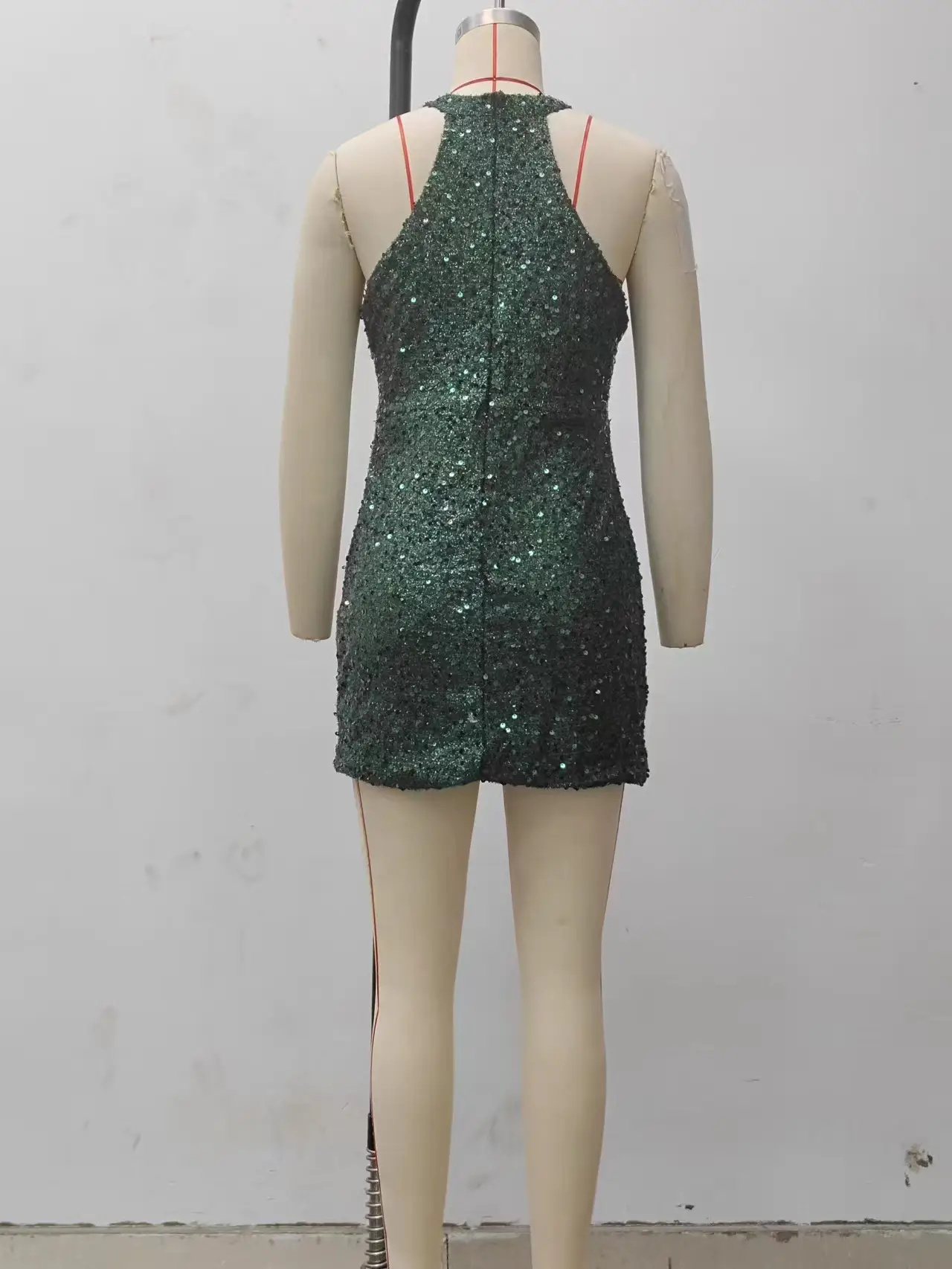 2025 Sequin Halterneck Dress Mid Waist Evening Wear — feature 16