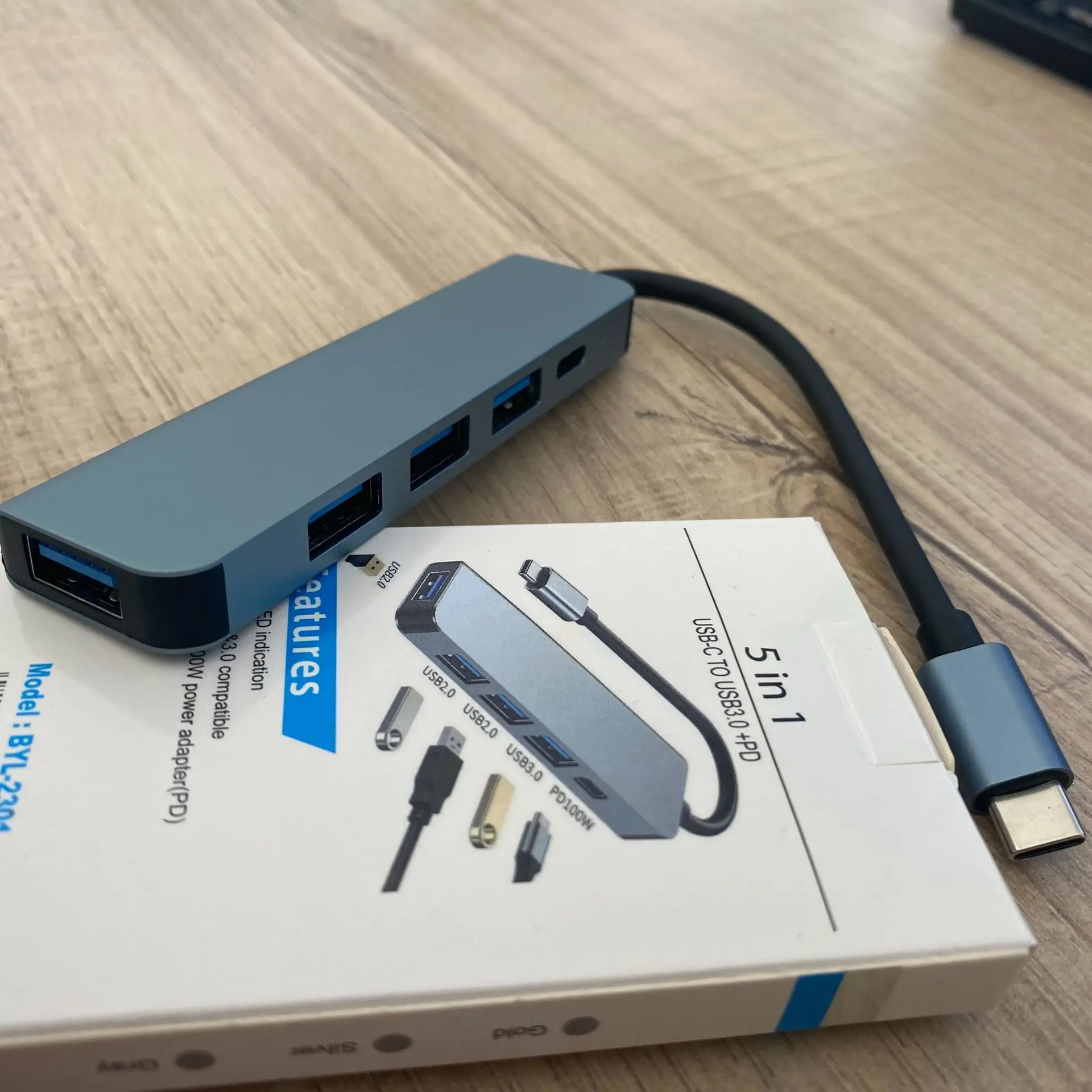 Cross-border USB 5.0 Hub PD100w Fast Charging — feature 18
