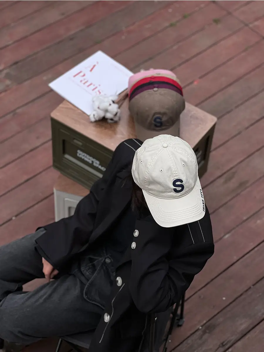 Pink Korean Style Women Cap with Embroidered Logo — feature 3