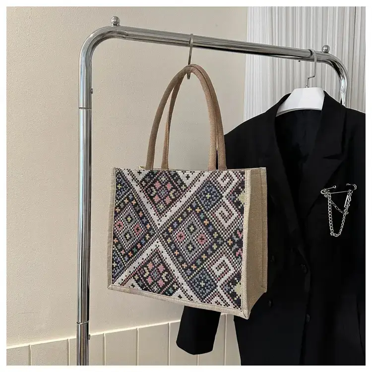 Large Capacity Ethnic Handbag for Women — feature 18