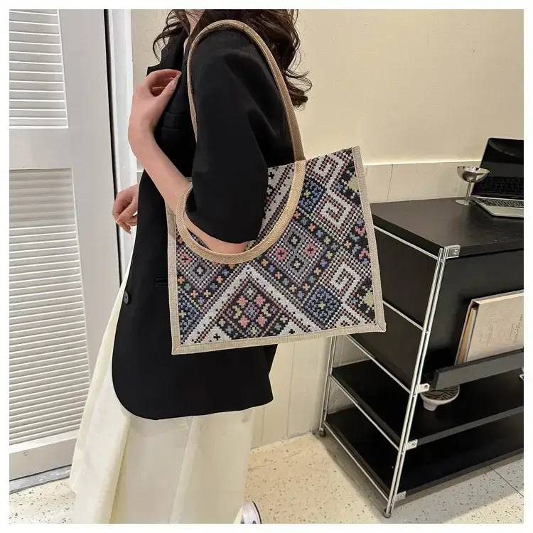 Large Capacity Ethnic Handbag for Women — feature 30
