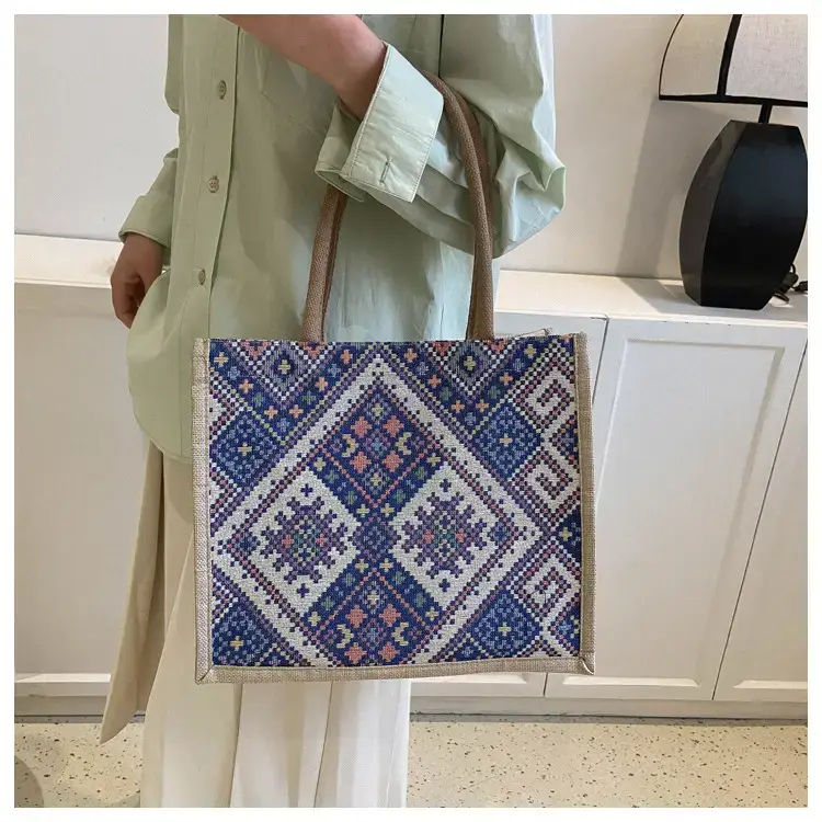 Large Capacity Ethnic Handbag for Women — feature 31