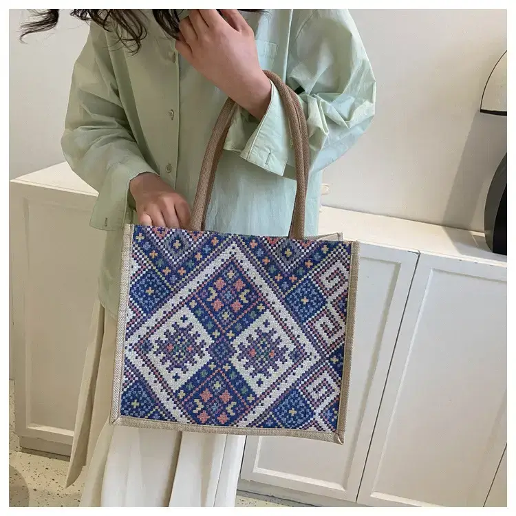 Large Capacity Ethnic Handbag for Women — feature 33