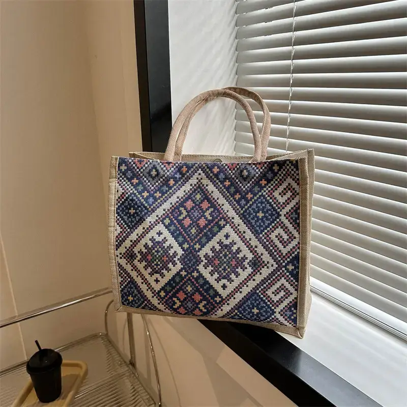 Large Capacity Ethnic Handbag for Women - Image 4