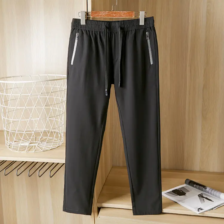 Men's Black Stretchable Zip Pockets Pants — feature 10