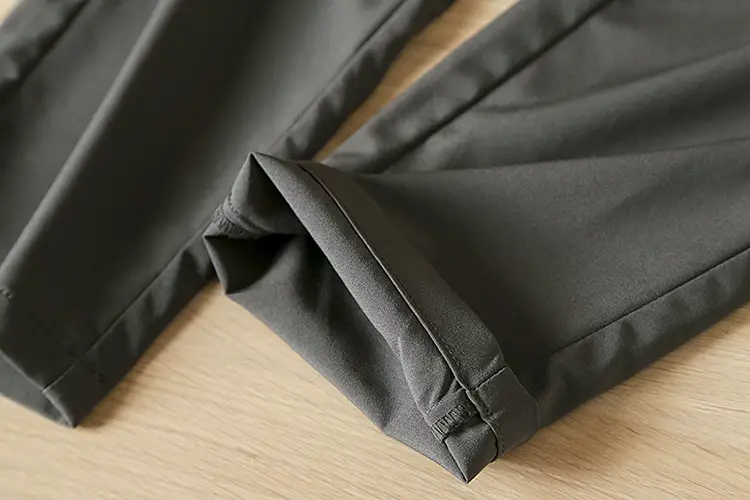 Men's Black Stretchable Zip Pockets Pants — feature 18