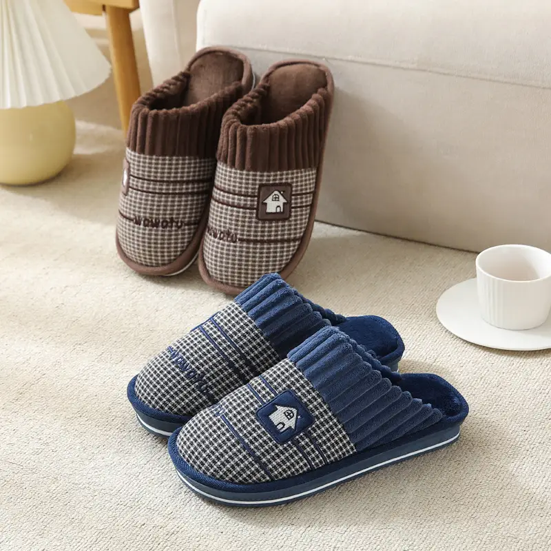 2023 Winter Men's Large Size Retro Cotton Slippers Indoor Non-Slip Home Thick-Soled Warm Men's Thickened Couple Slippers