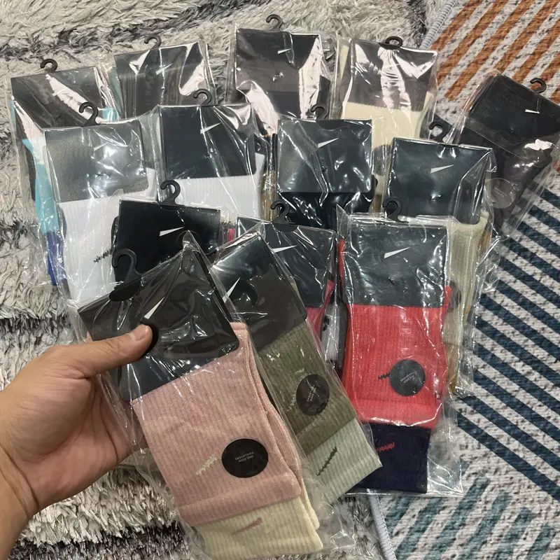 Socks for Women, Double Ruffled Mouth Colorful Matching Mid-Tube Fake Two-Piece Men's Sports Basketball Socks for Couples Ins Trendy Colorfulful Socks