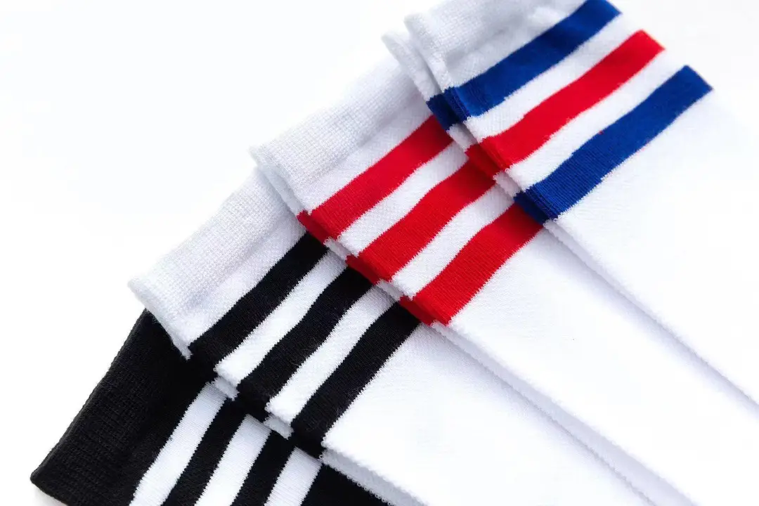 Children's Red Blue Black Super Mesh Dance Socks — feature 7