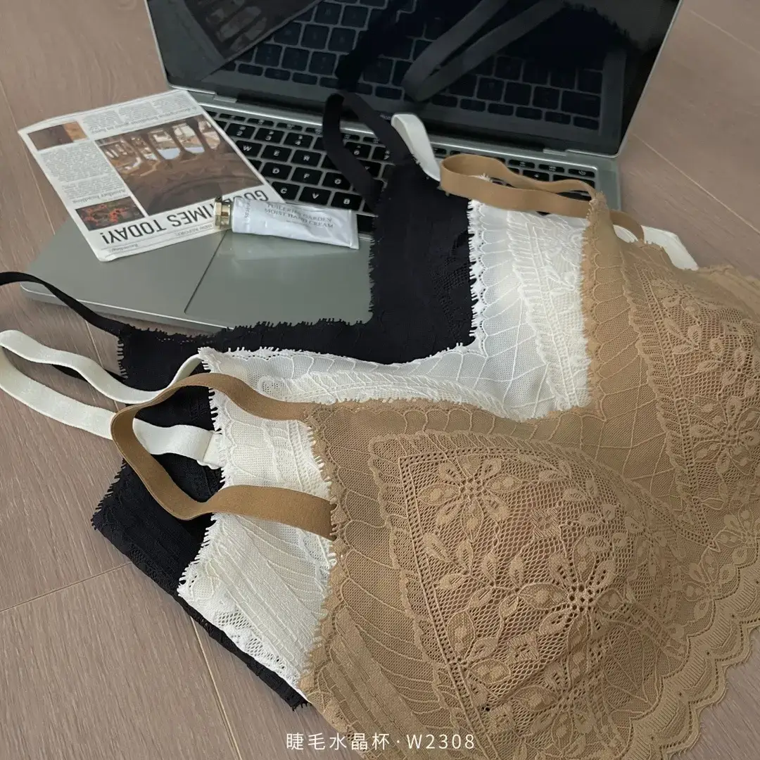 Hollow Out Small Bust Lingerie with Eyelash Lace — feature 9