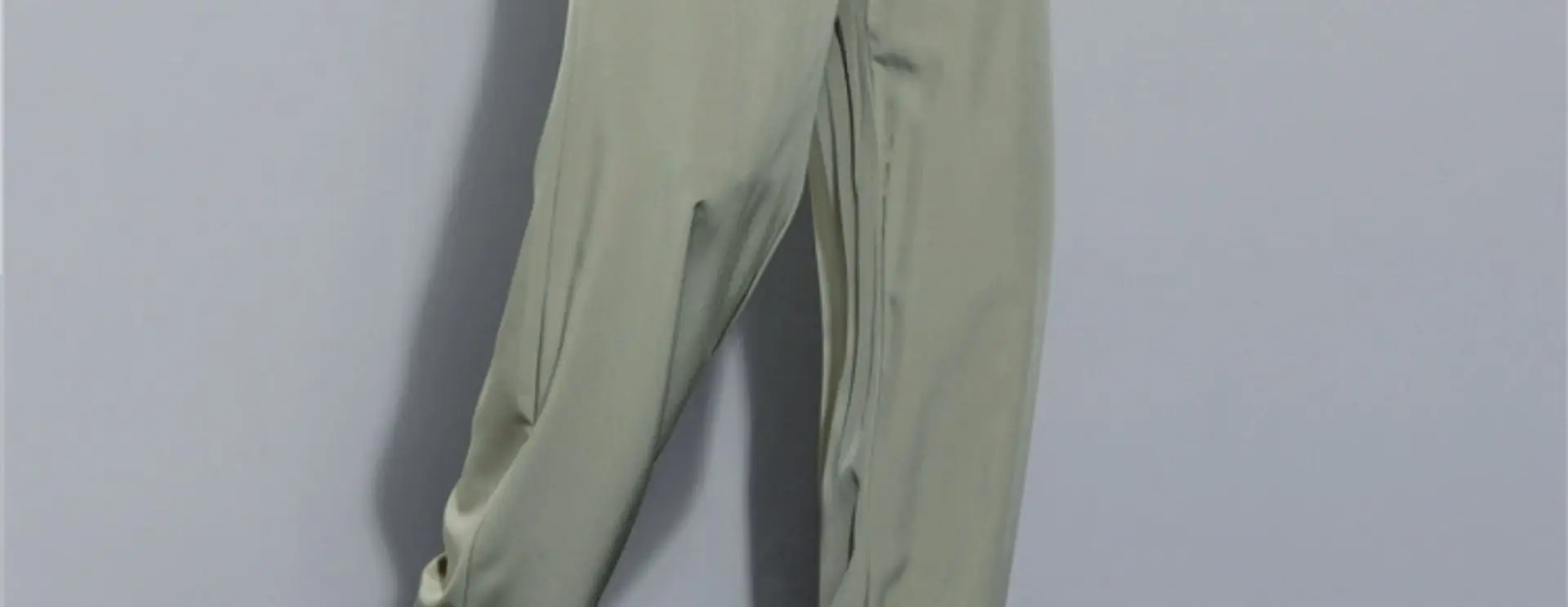 Men's Black Ice Silk Loose Fit Pants Large — feature 34