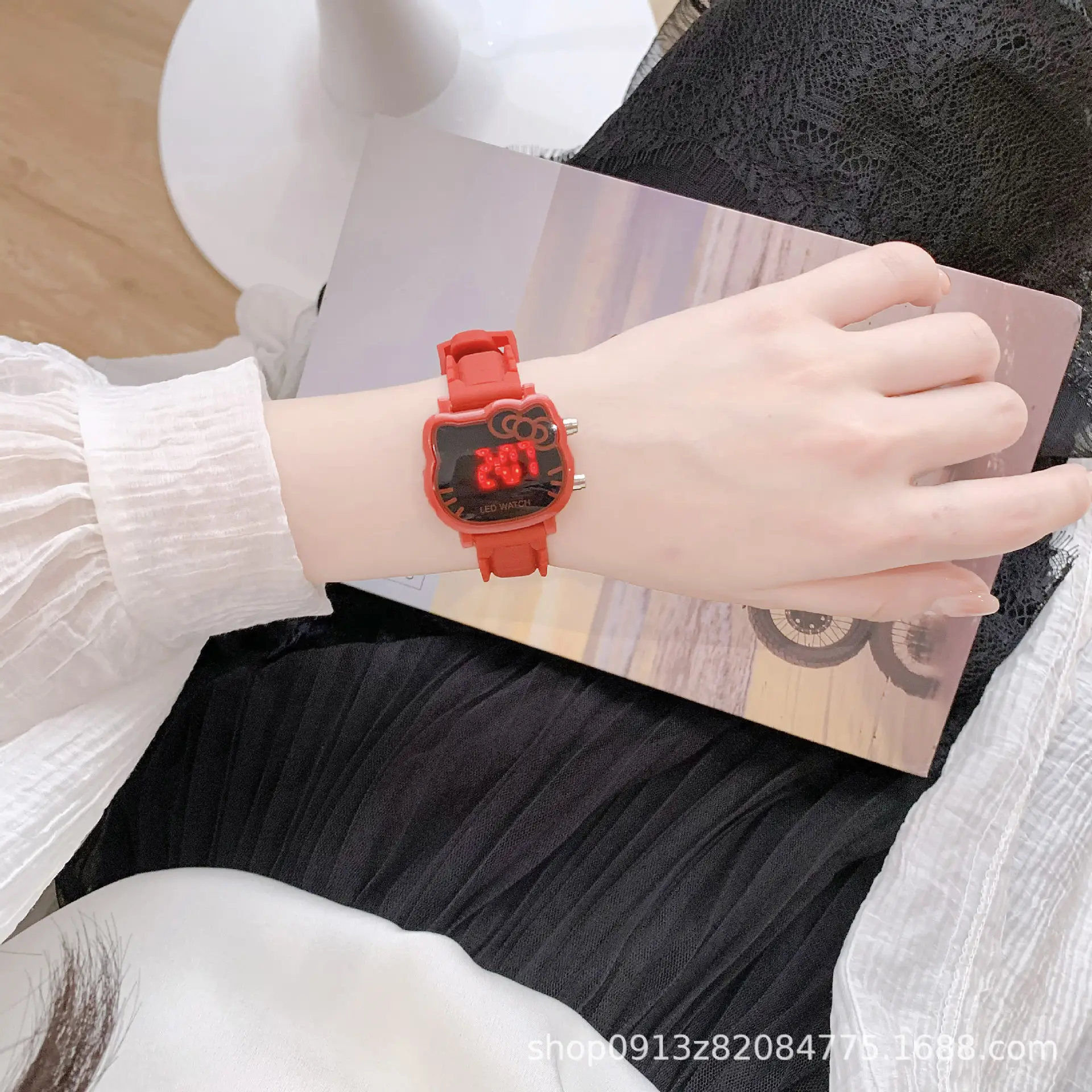Kids LED Electronic Watch Black Silicone Female Students - Image 7
