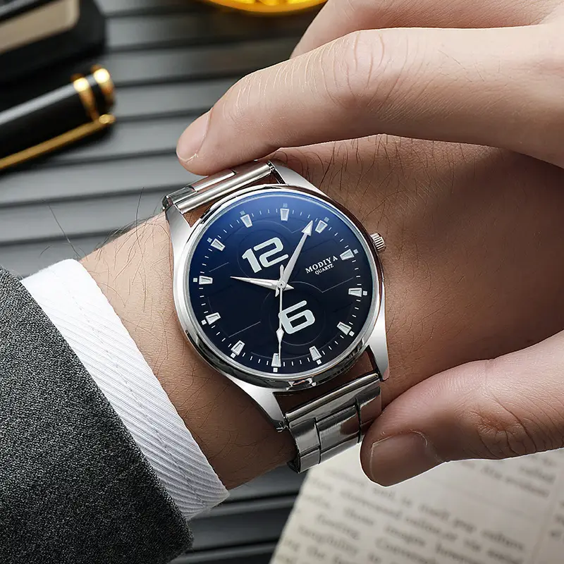 Men's Korean Style Quartz Watch Blue Light Glass Silver Alloy
