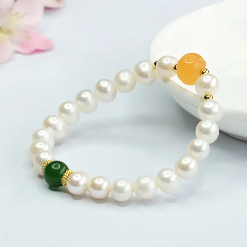 Women's Pearl Bracelet with Green & Orange Beads — feature 8
