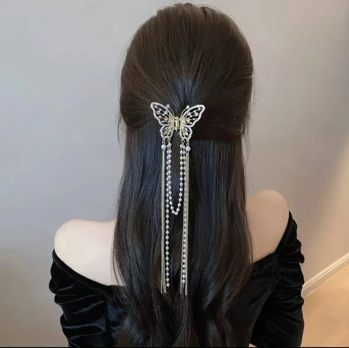 Light Luxury Sparkling Butterfly Hairpin with Diamond Tassels - Image 7