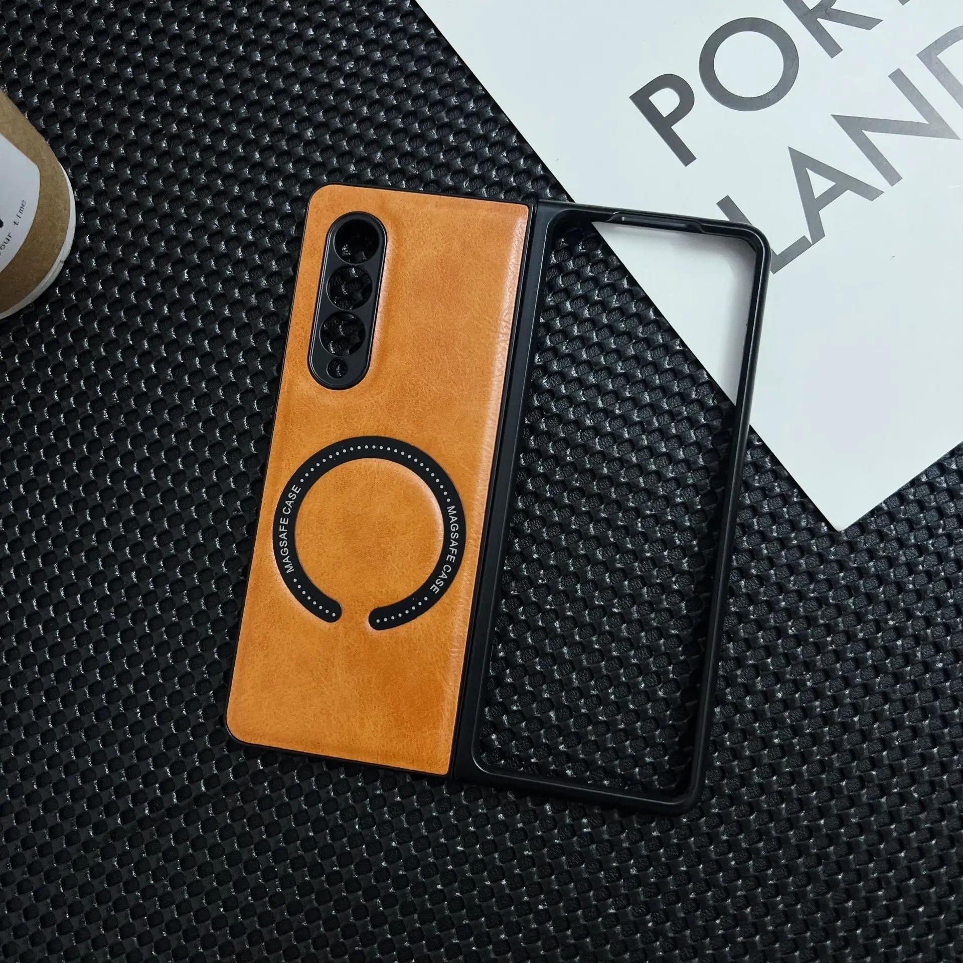 Samsung Fold5 Magnetic Leather Case Green Black — feature 3