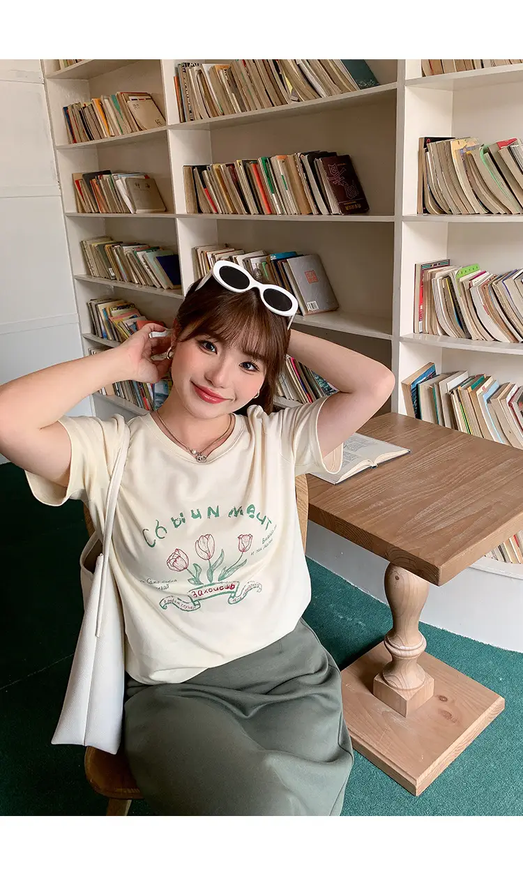 Milk Printed Tulip T-Shirt Plus Size Women — feature 19