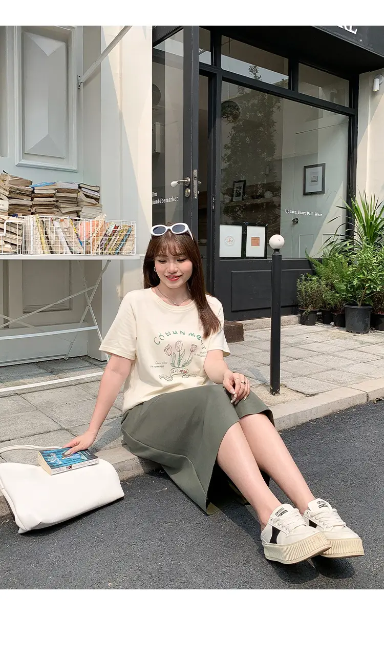 Milk Printed Tulip T-Shirt Plus Size Women — feature 22