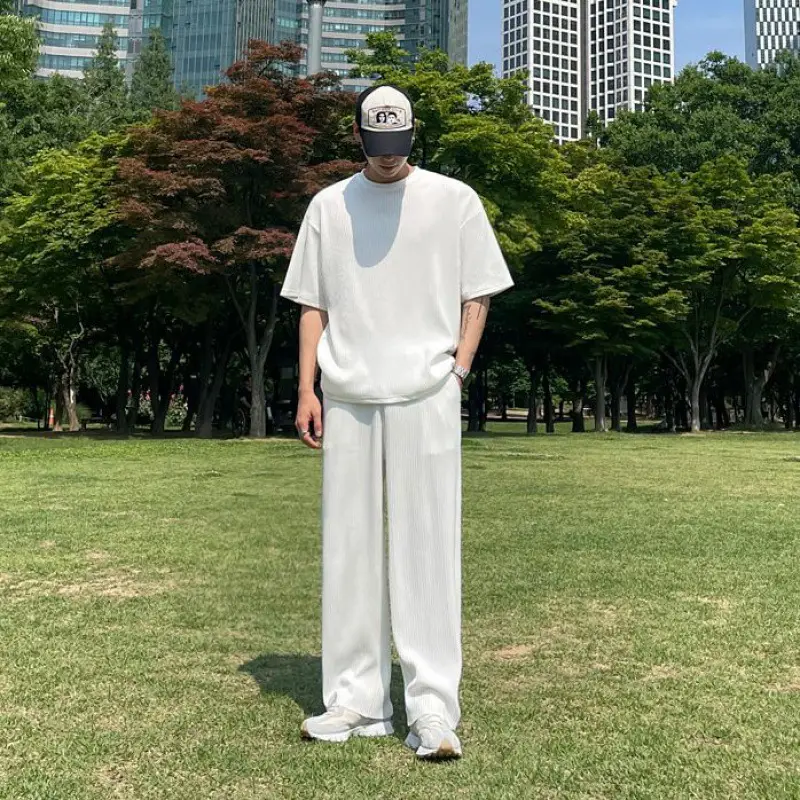 Men Korean Style White Shorts Trousers Set - Image 4