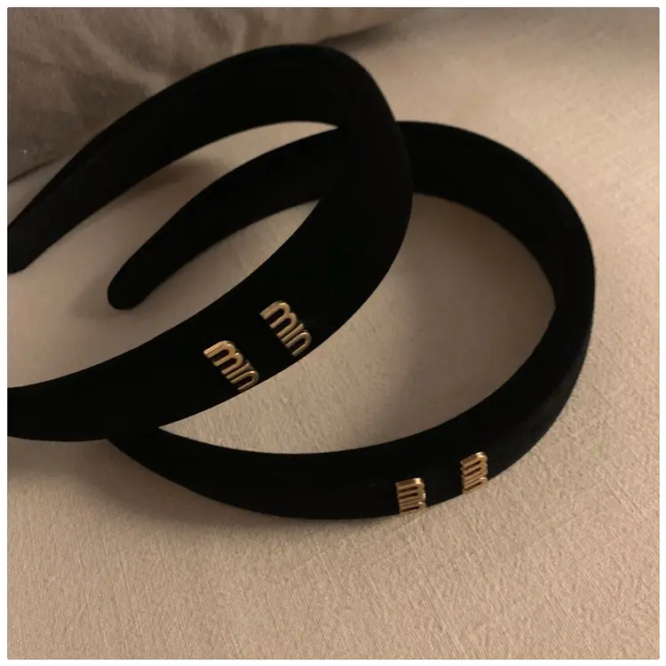 Black Velvet Headband with Letter Wide Bristle — feature 1