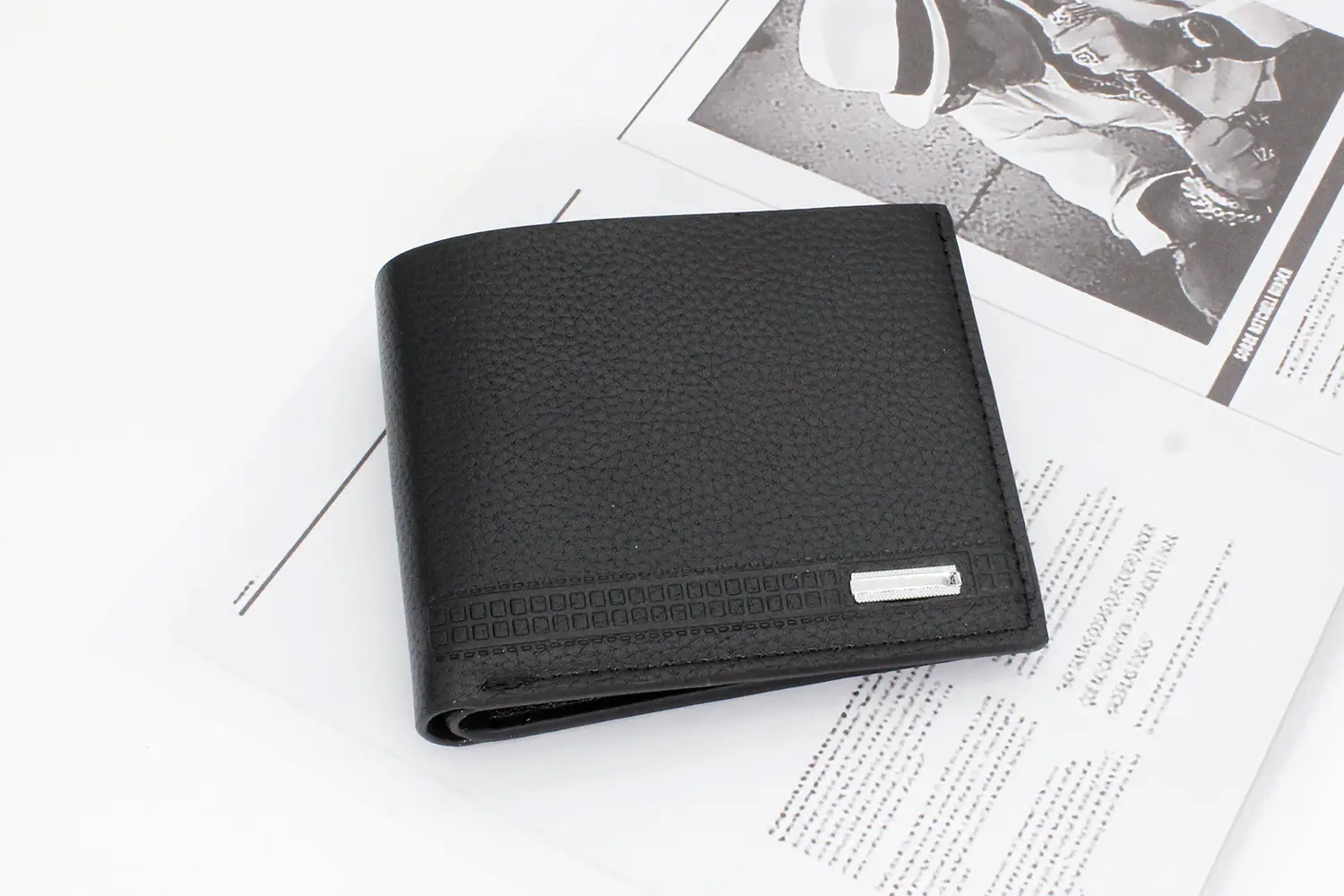 Men's Brown Leather Watch & Wallet Set — feature 12