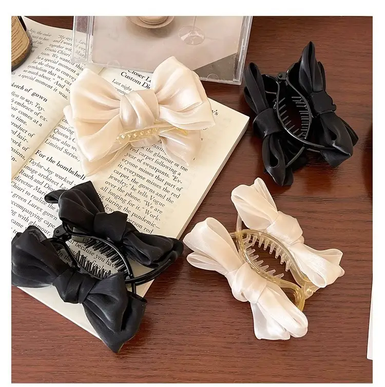 Black Velvet Bow Hair Clip for Girls — feature 18