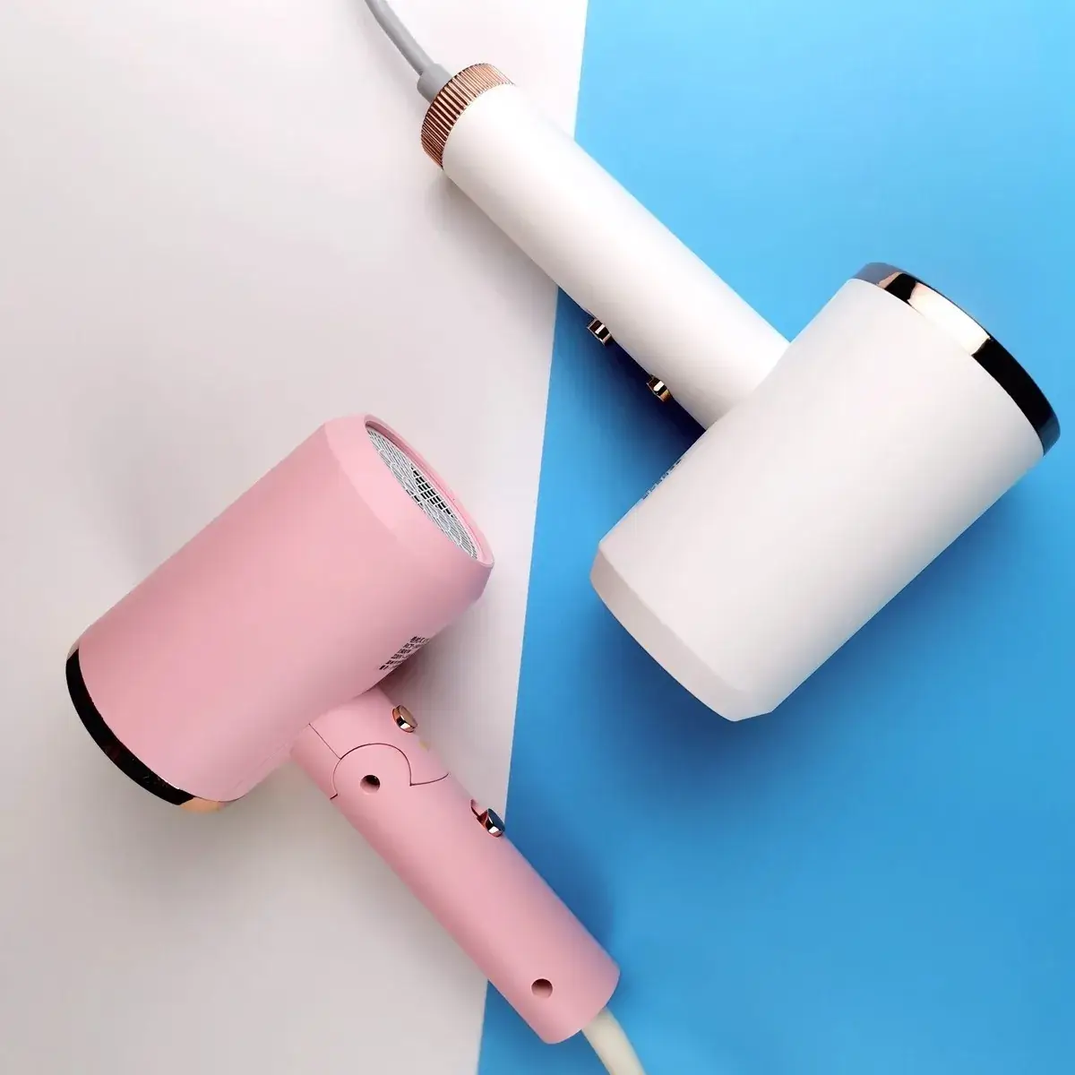 Foldable 1500W Women's Hair Dryer with Blue Light - Image 10