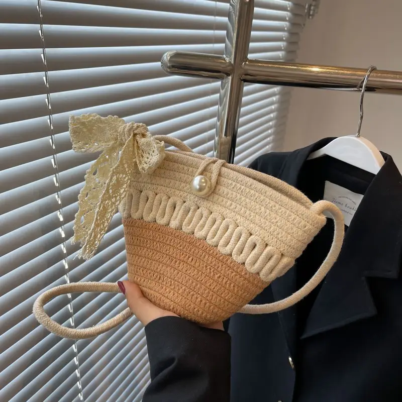 2026 Women's Woven Phone Bag with Star Embroidery - Image 8