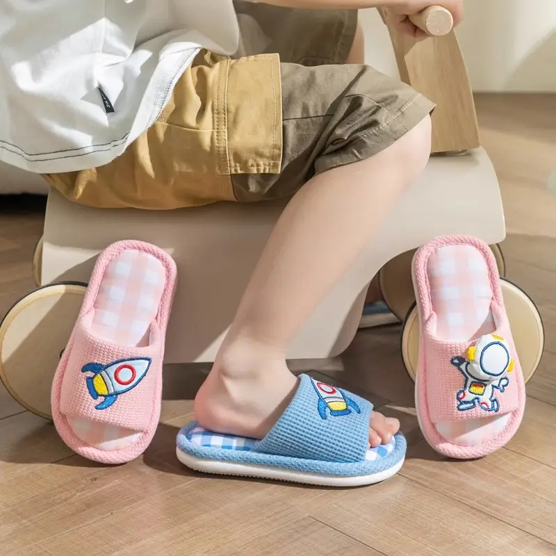 Xinwang Cartoon Linen Slippers Children's Four Seasons Home Wooden Floor Household Silent Cotton Linen Sweat Absorbing Slippers with Hair