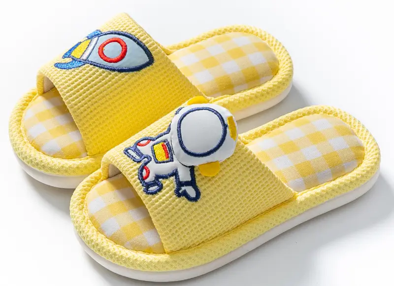 Xinwang Cartoon Linen Slippers Children's Four Seasons Home Wooden Floor Household Silent Cotton Linen Sweat Absorbing Slippers with Hair