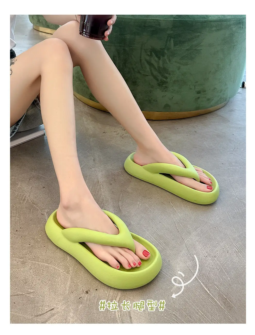 Women's Black Thick Sole Flip Flops Summer Beach Sandals — feature 1