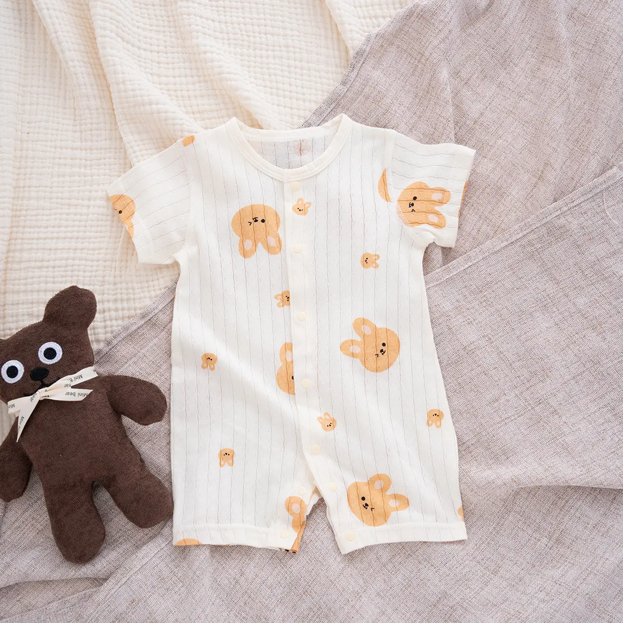 Baby's Cotton Flat Horn Coat Bear Pattern Short Sleeve - Image 3