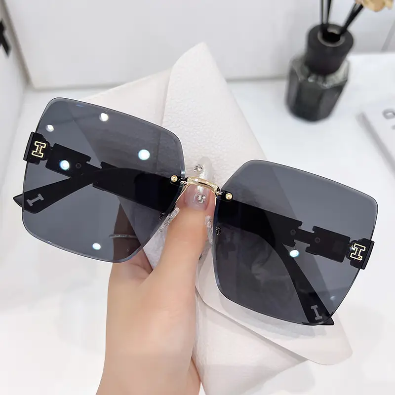 2023 TikTok Frameless Sunglasses European American Trendy Large Frame — feature 15