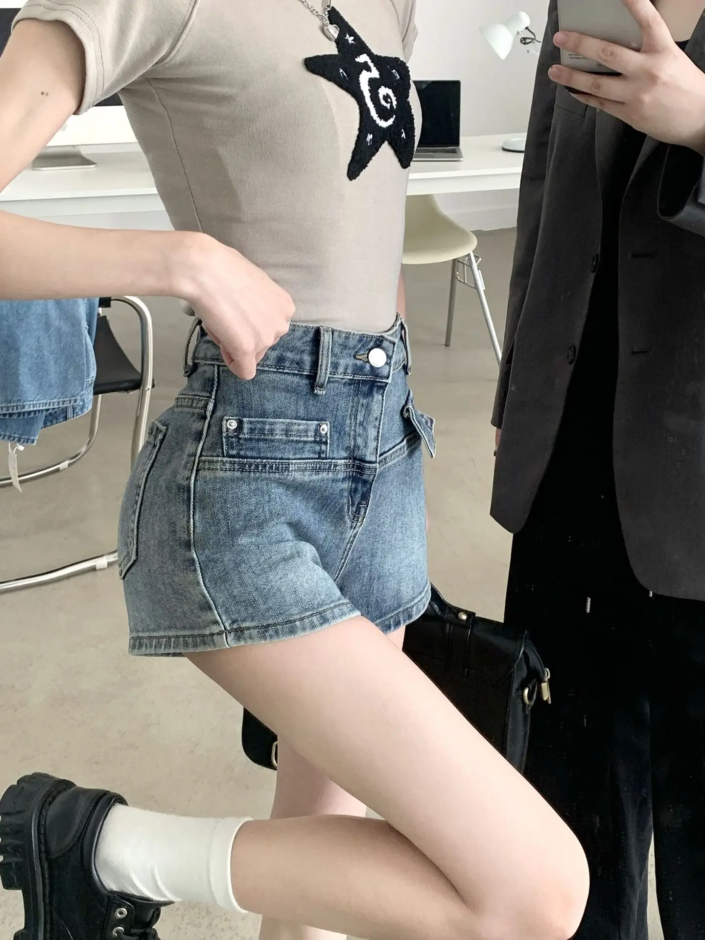 2023 Summer High Waist Slim Fit Jeans Shorts Women - Image 4