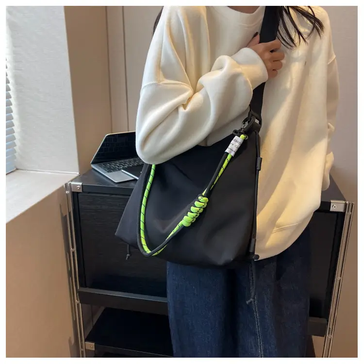 Women Retro Crossbody Bag White Green 2026 — feature 46