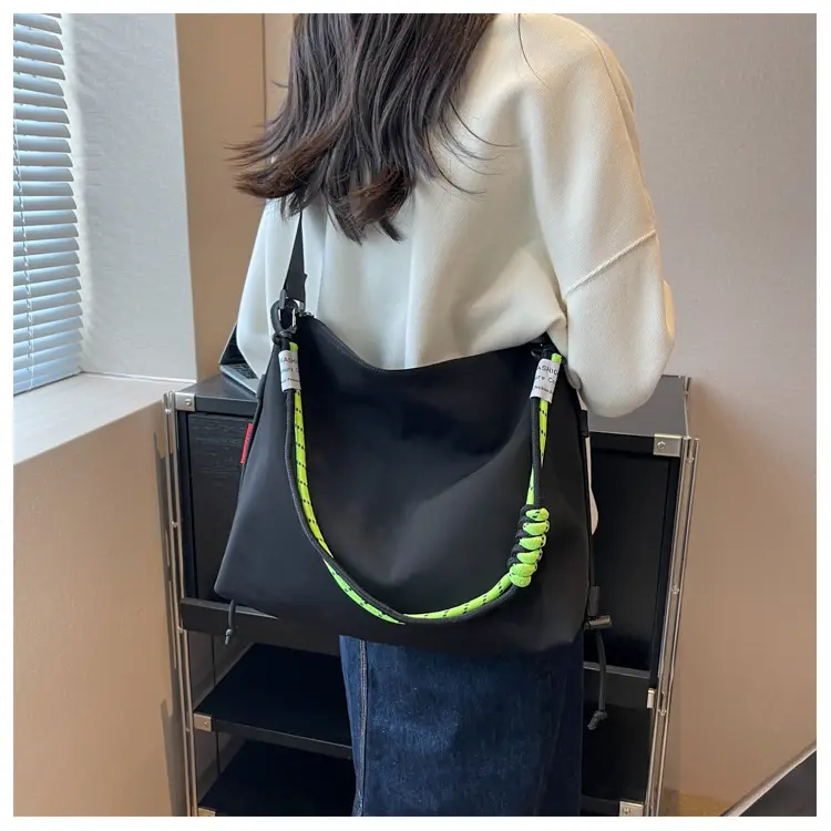 Women Retro Crossbody Bag White Green 2026 — feature 47
